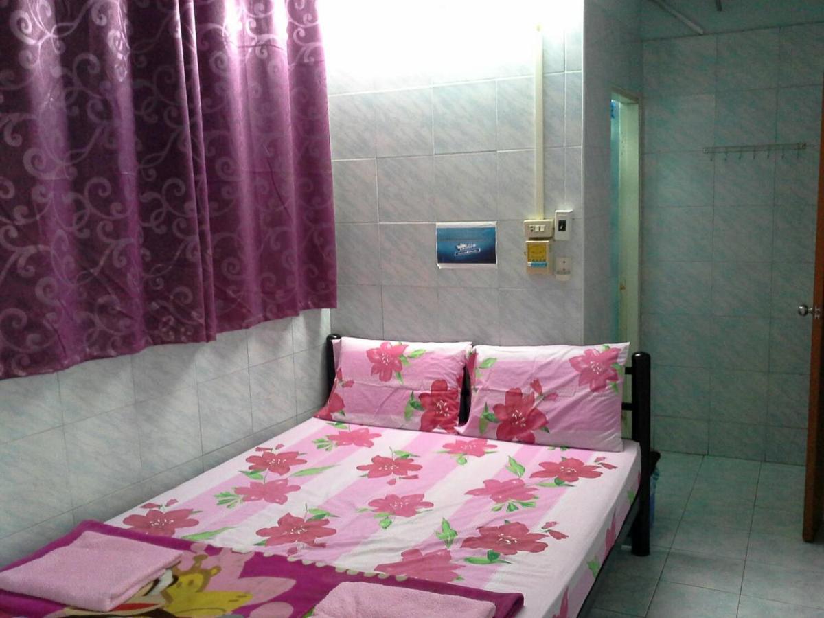 New Central Guesthouse Бангкок Экстерьер фото